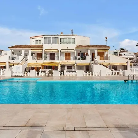 Peaceful 1br 10min Pool & Workspace Hébergement de vacances Torrevieja
